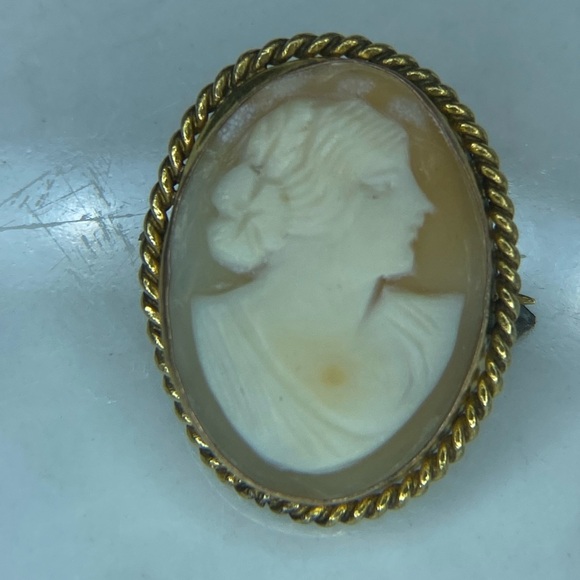 Vintage Antique Carved Shell Cameo Brooch Pin 10k GOLD Filled Jeweler tested - Picture 13 of 17
